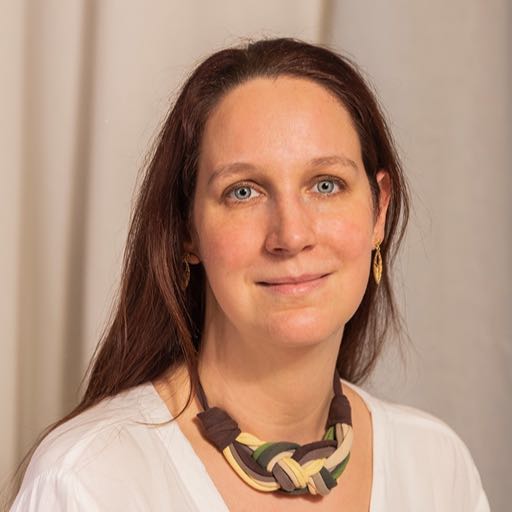 Óvári Anna